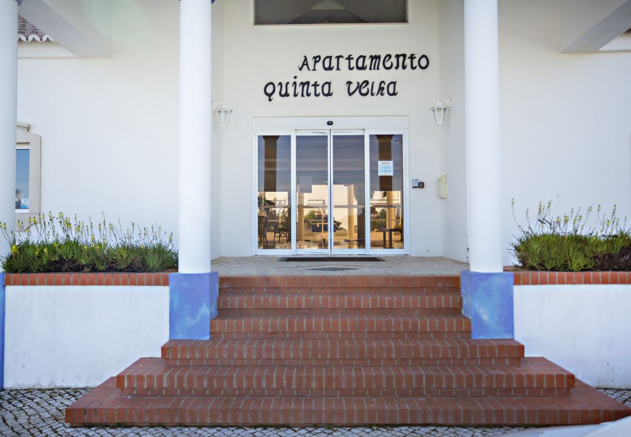 Apartamento em Tavira - QV 210 - Black & White Apartment - Quinta Velha
