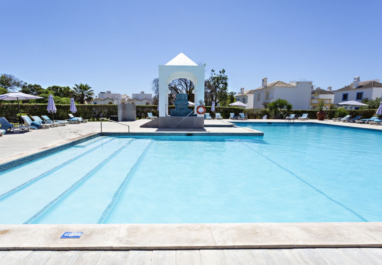Apartamento em Tavira - QV 210 - Black & White Apartment - Quinta Velha