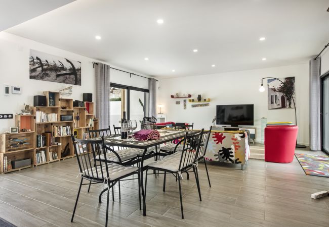 Casa geminada em Santa Luzia - Villa Serena Casa geminada em Santa Luzia - Villa Serena