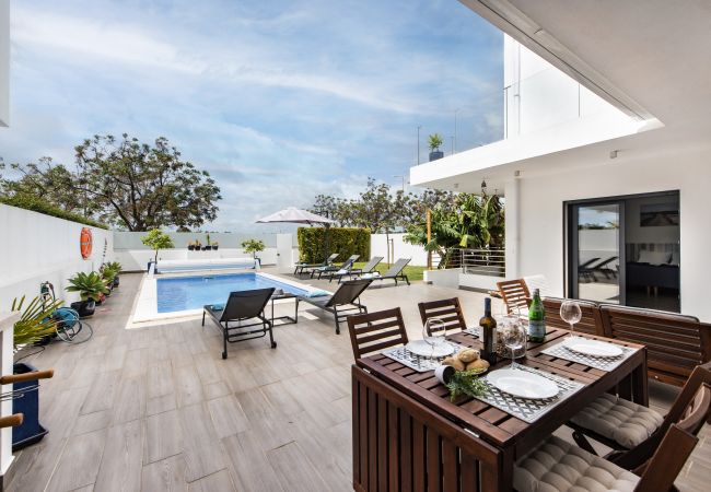 Casa geminada em Santa Luzia - Villa Serena Casa geminada em Santa Luzia - Villa Serena