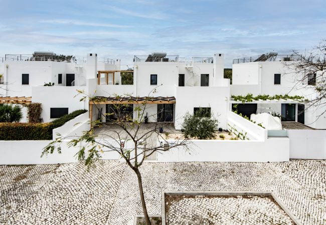 Casa geminada em Santa Luzia - Villa Serena Casa geminada em Santa Luzia - Villa Serena