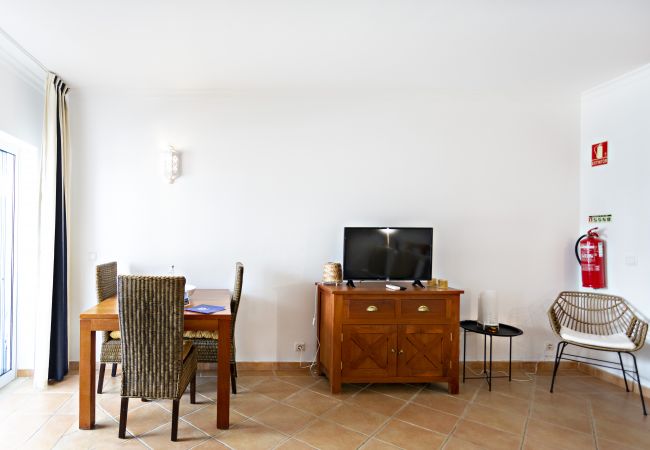 Studio in Tavira - QV 11 - Stripes Apartment - Quinta Velha Studio in Tavira - QV 11 - Stripes Apartment - Quinta Velha